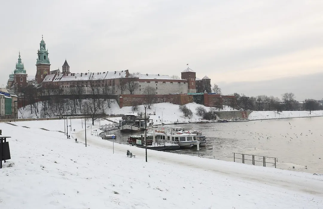 Apartment Next To Wawel Castle, Vistula River & Old Town Cracow-1